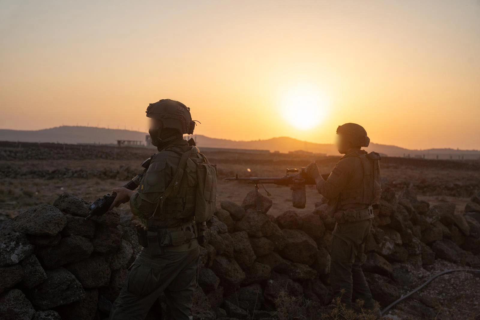 Irán hezitál, súlyos lefújt légicsapás a szír határnál és haredi tüntetések