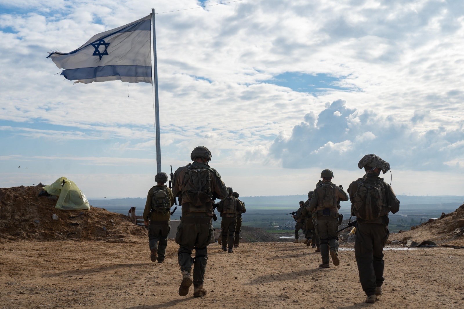 Végtelen számú alagút és a leszerelés, Rijád víziója és a halál terroristákra...