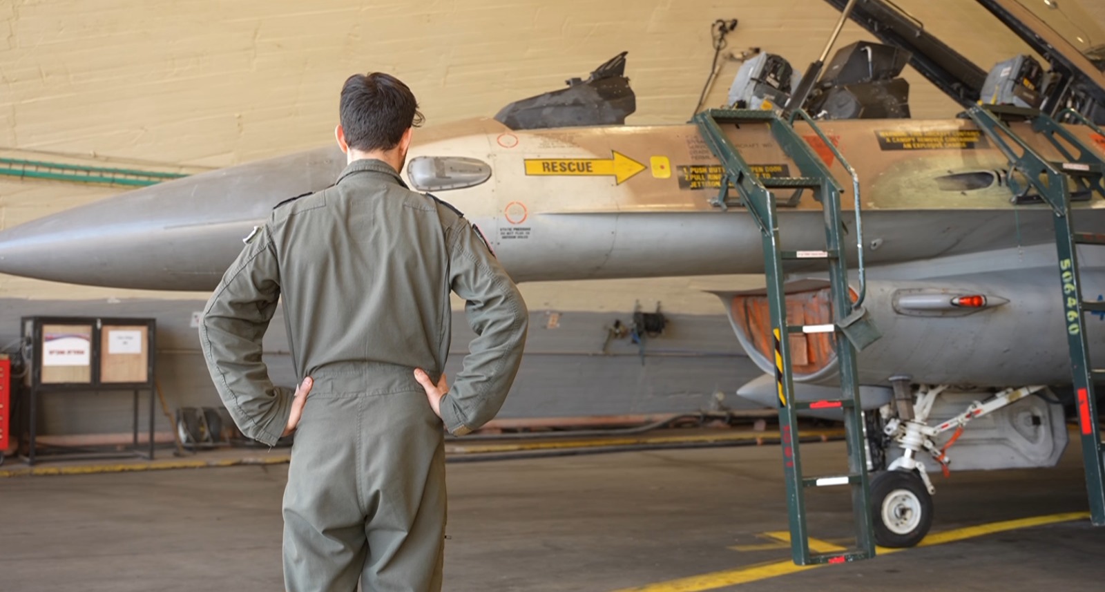 Izrael 3 fronton támad, Irán kártérítést követel