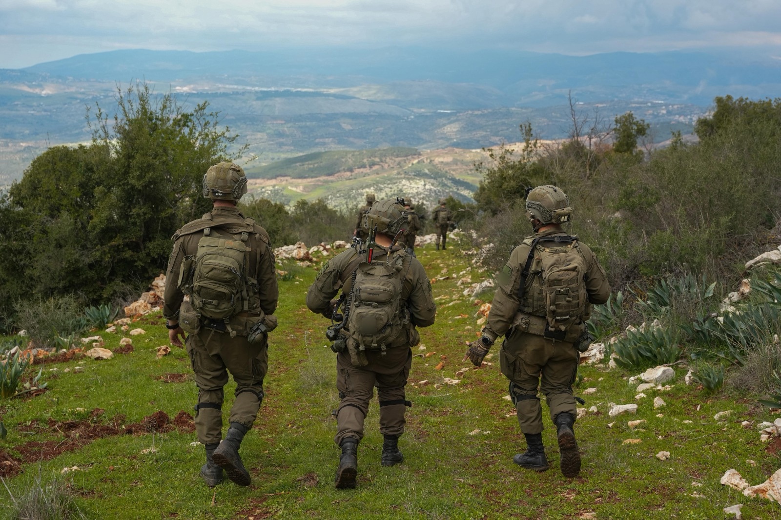 Újabb iráni rakétatámadás és videón az iráni vadászgép lelövése Teherán felett