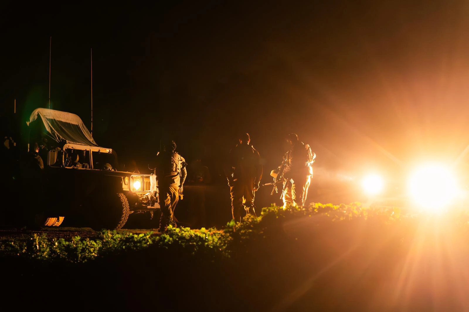 Továbbra sem csillapodó regionális feszültség