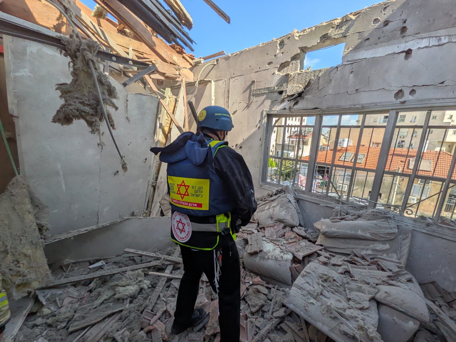 Újabb támadások Iránból, sérülések Libanonban és a gázai modell alkalmazása