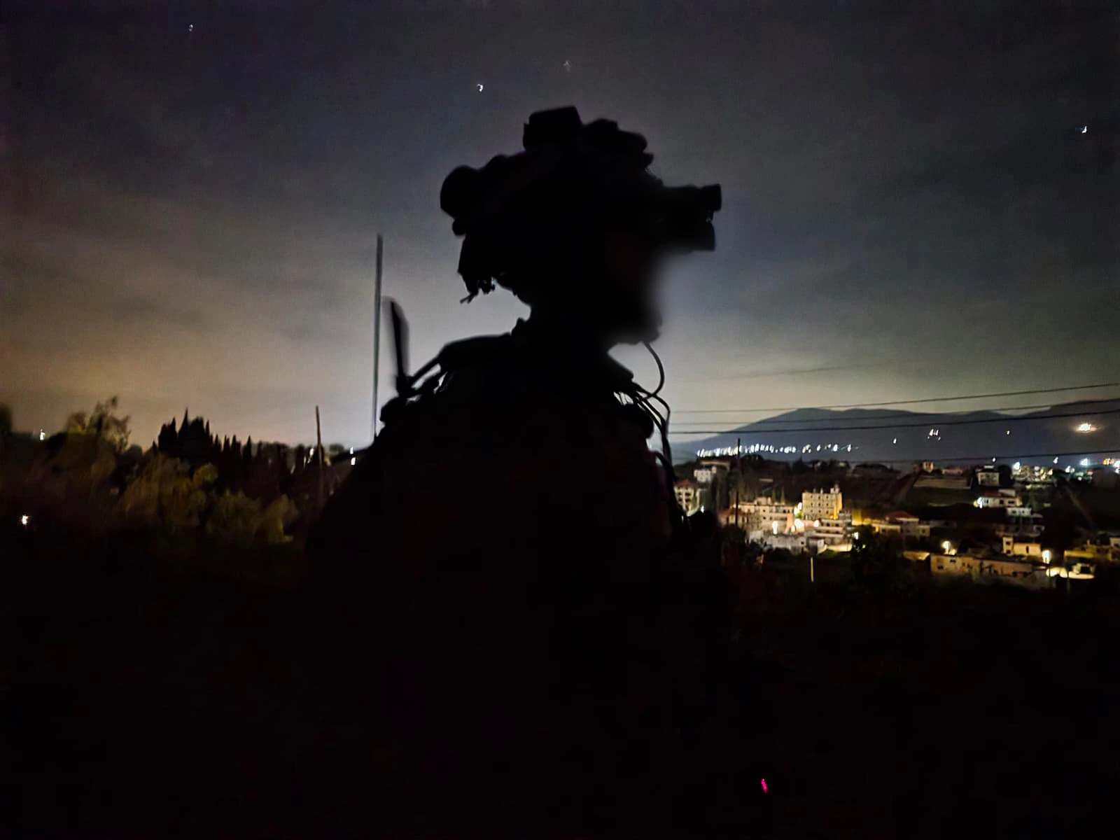 Versenyfutás az idővel, betörés Szíriába, támadás Libanonból és az álrabbi