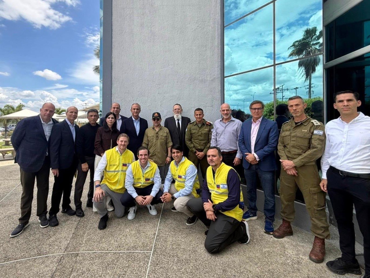 Belharc a Sabakban, segítség Venezuelának és olcsó politikai húzások