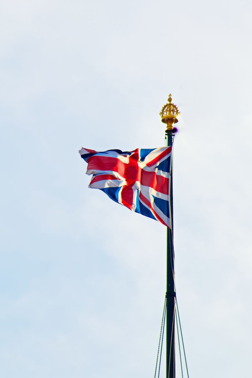 Washingtoni kritika, a polgárháború ügye és az átnevezett brit konzulátus...